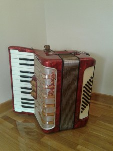 hohner 40 basova